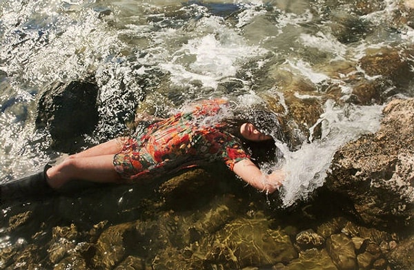 10. Сам художник признается, что свое вдохновение он черпает в эстетике прерафаэлитов, английских художников XIX века