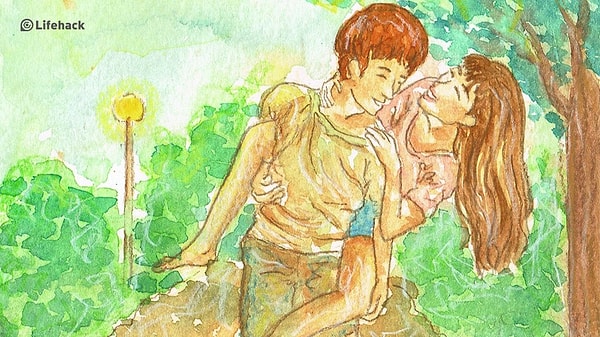 2. Когда он несет тебя, если ты устала, или у тебя просто игривое настроение