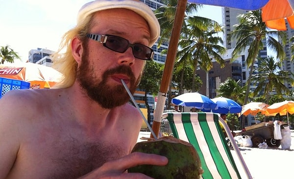 В 2013 он стал депутатом в Bright Future ("Блестящее будущее").