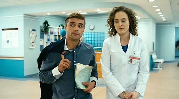 Они играли вместе в сериале "Интерны"