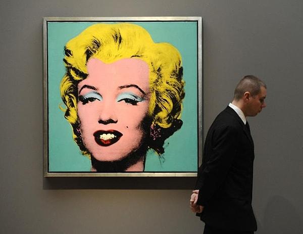 1. Marilyn'in canlı renklerle buluşturan kimdi?