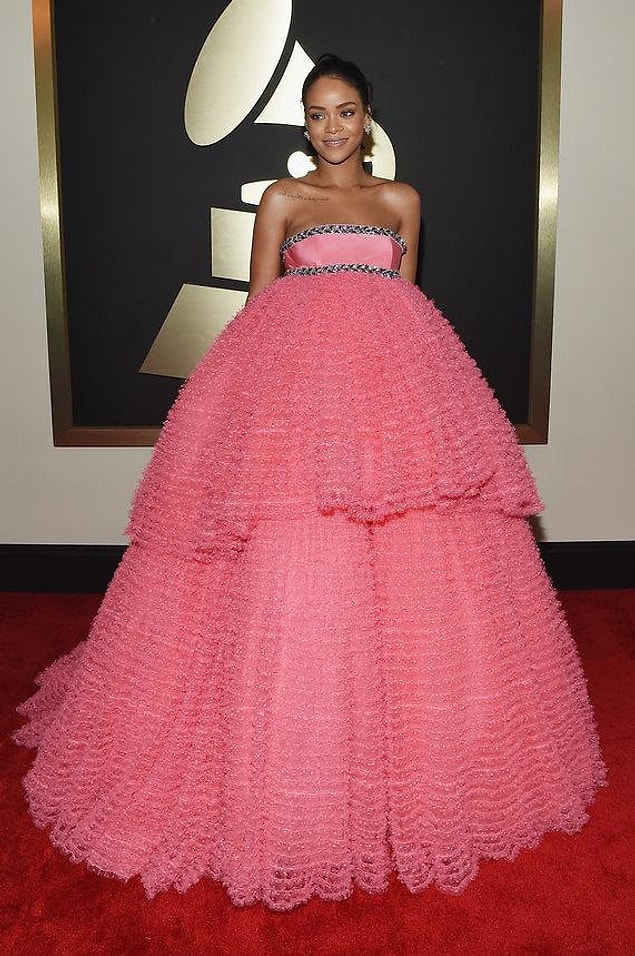 10. This very pink wedding cake costume.