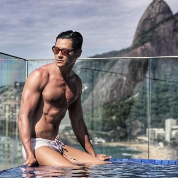 15. Спортивный и обаятельный Хидео Мураока