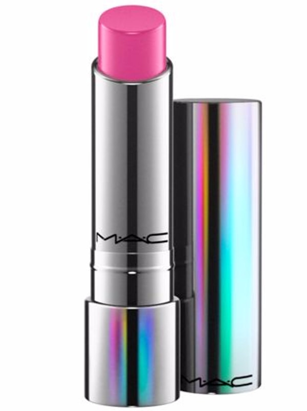 16. Бальзам для губ, упаковка которого больше похожа на волшебную палочку