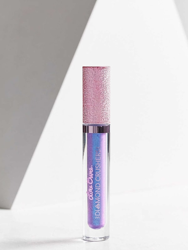 22. Блеск для губ, добавляющий голографический блеск любой помаде