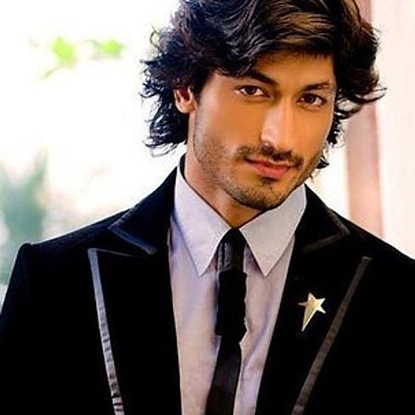 25. И завершает этот список завораживающий Видьют Джамвал