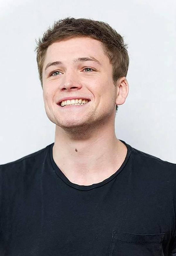 11. Тэрон Эджертон