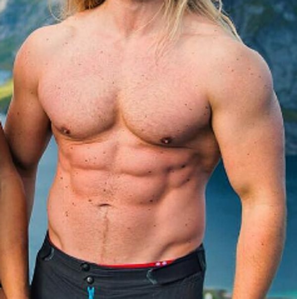 6. Секс-символ или фрик?