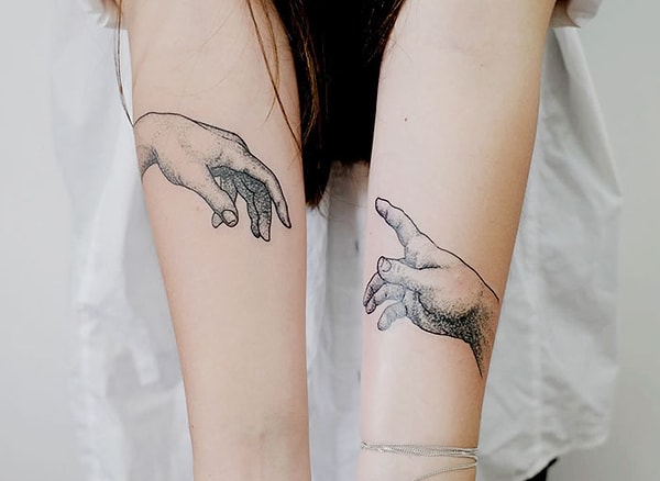 18. "Создание Адама", Микеланджело