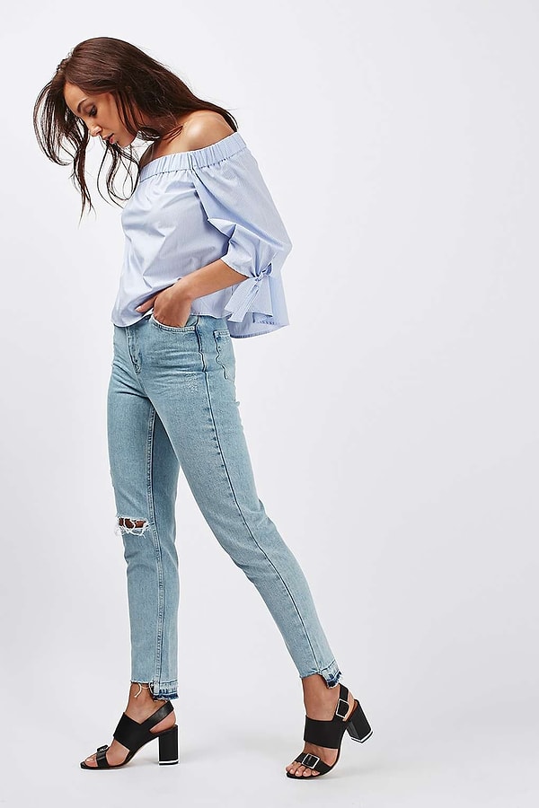 4. ...и заканчивая босоножками на устойчивом и трендовом нынче широком каблуке.