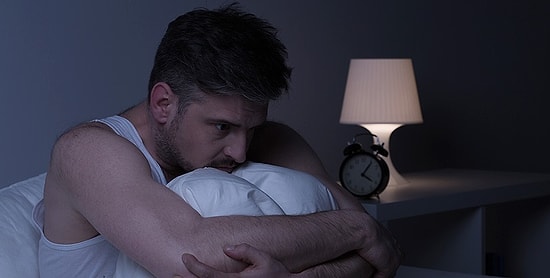 Ученые выяснили, что от бессонницы вас спасет… утяжеленное одеяло