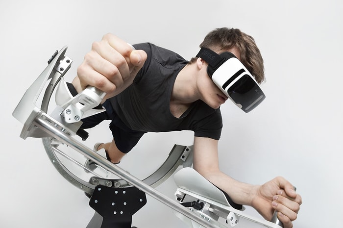 Фитнес с помощью VR и летающей машины — увлекательно и полезно