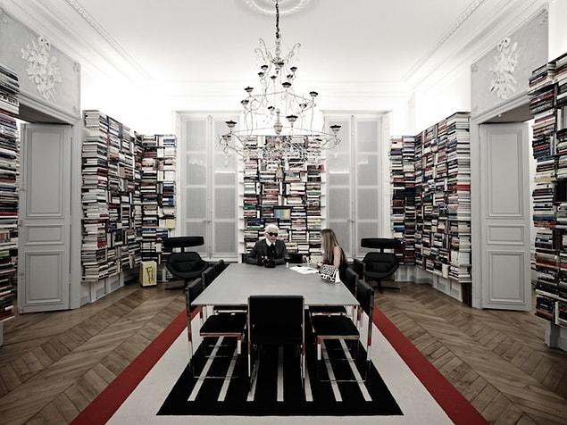 3. You've probably seen gorgeous libraries on your own but Lagerfeld's library reaches into a whole new level.