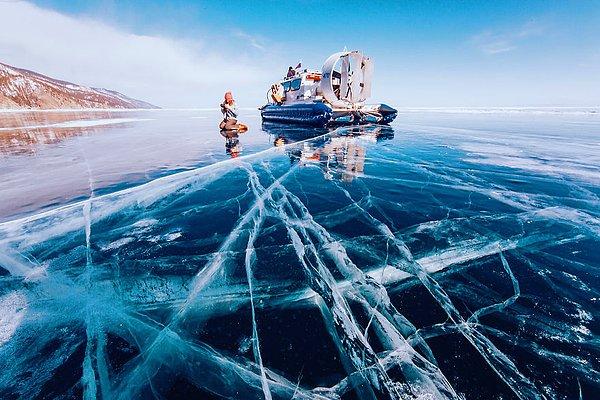 13. ''Buz kırılmaları sayesinde göl içindeki canlılar da hayatını sürdürebiliyor; çünkü gerekli oksijene buzun kırılması sonrasında ulaşabiliyorlar.''