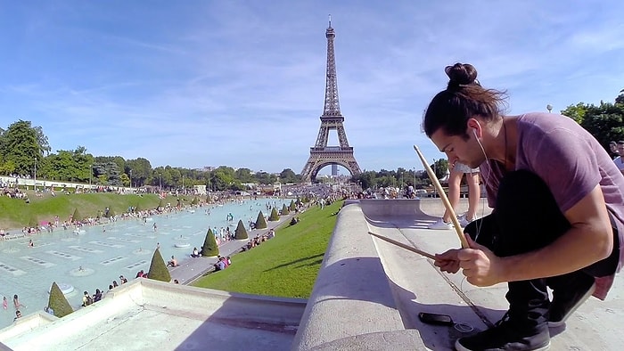 Dünyayı Davul Olarak Kullanan Yaratıcı Adam