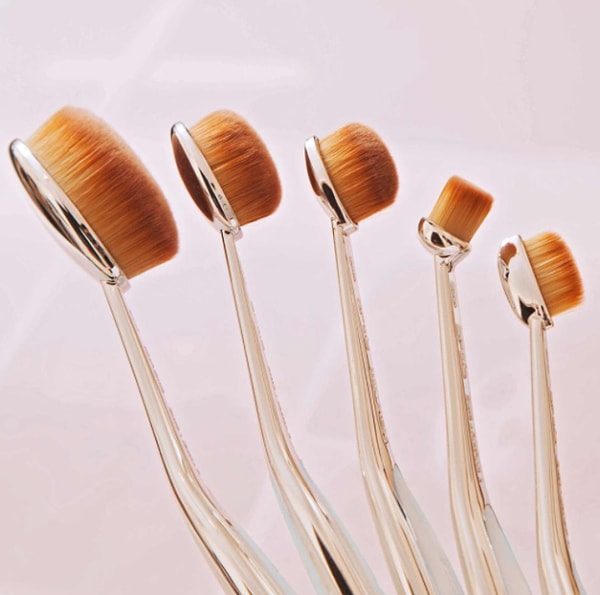 5. Приобретаем необычные кисти для макияжа