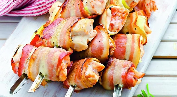 4. Куриный шашлык в беконе