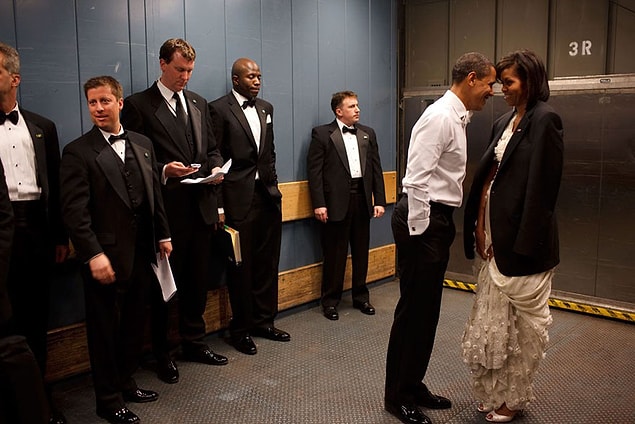 2. At an opening ceremony in Washington D.C., a special moment caught on camera in an elevator. January, 20th, 2009