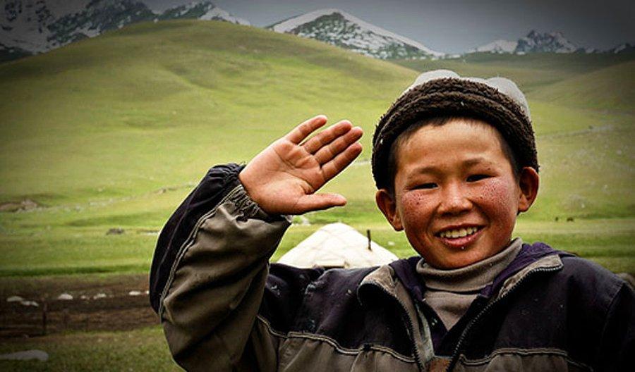 Киргиз мальчик. Киргизии Монгол. Маленький Киргиз.
