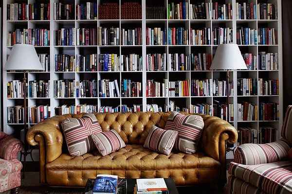 17. А вообще читать везде хорошо, если книга интересная!