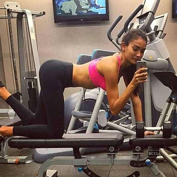 12. Такие "жертвы" ради лайков и большего числа подписчиков...