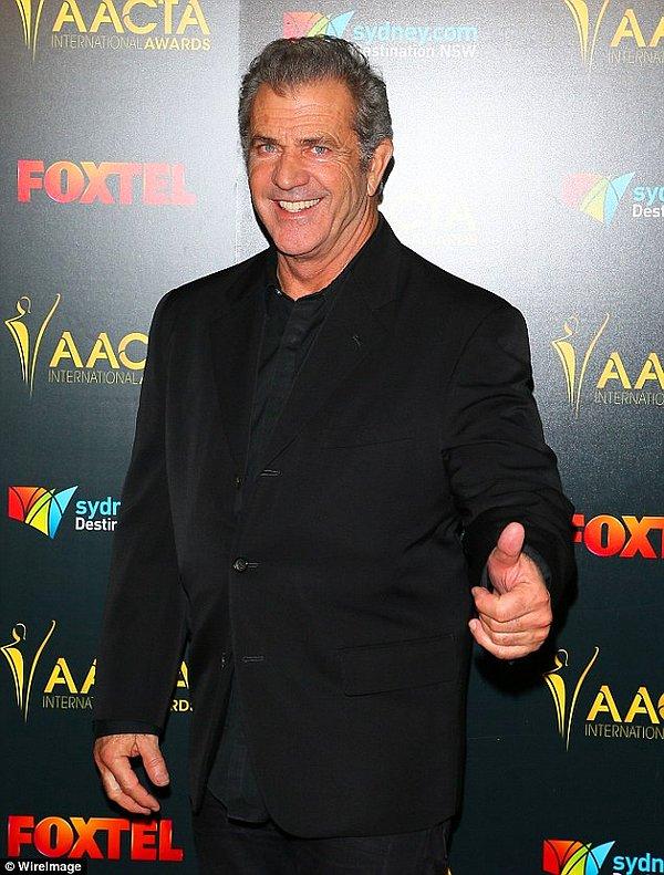 Mel Gibson 2010 yılının Haziran ayında Rus partneri ile vekalet konusunda çalkantılı bir dava yaşamıştı.