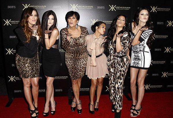 8. Kris Jenner başımızdaki Kardashianlar'ın sorumlusu, o en "kötü" bilinen anne!