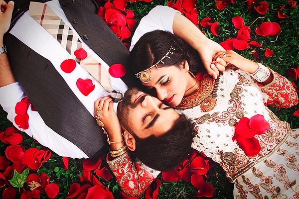 Индийский поцелуй лишь на первый взгляд кажется целомудренным.