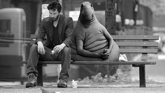 Вжух, и ты первый в очереди: в Сети появился новый мем "Ждун"