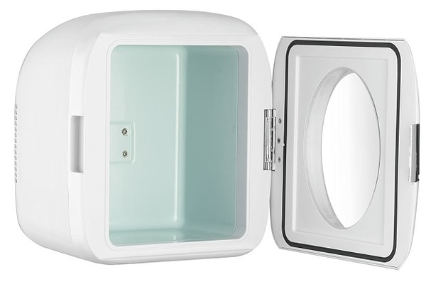 8. Холодильник и микроволновка в одном