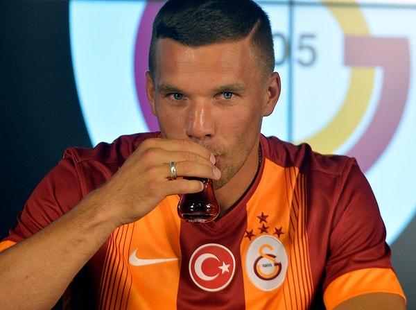 1. Türkiye'ye transfer olduktan sonra Türkleşen oyuncuların başını Podolski çekiyor.