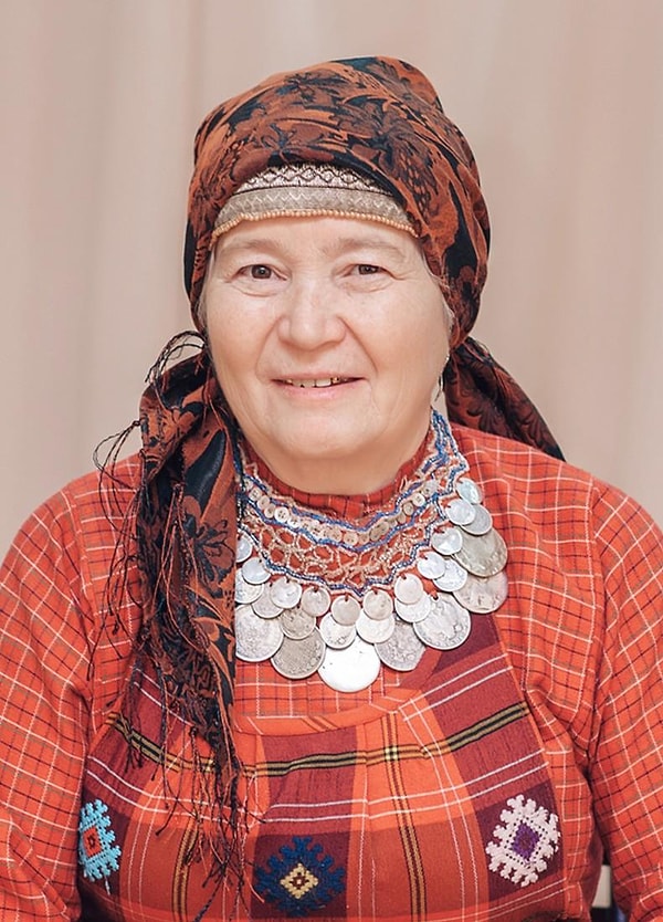 5. Алевтина Бегишева (бурановская бабушка) и Мадонна, 58 лет