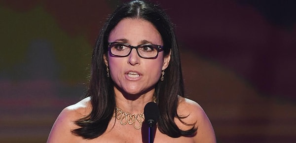 1. Лучшая женская роль в комедийном сериале - Джулия Луи-Дрейфус (сериал «Вице-президент»)