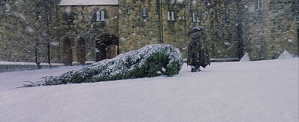 10. Из какой части "Гарри Поттера" этот кадр?