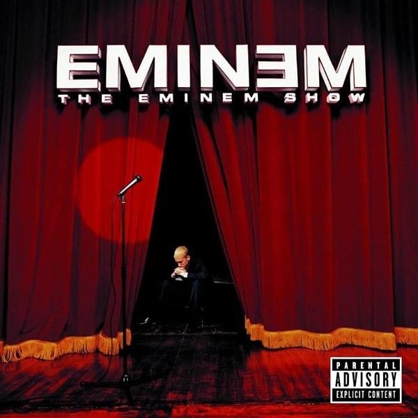 13. Eminem'in 'The Eminem Show' albümü 7.6 milyon kopyayla o yılın en çok satanıydı.