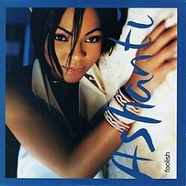 14. Ashanti'nin 'Foolish', Nelly'nin 'Dilemma' ve Vanessa Carlton'ın 'A Thousand Miles' adlı şarkıları o yılın en hit şarkılarındandı.