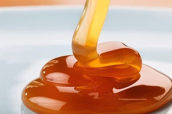 15. Карамель изобрели арабы, изначально для удаления волос на ногах и руках у обитательниц гарема.