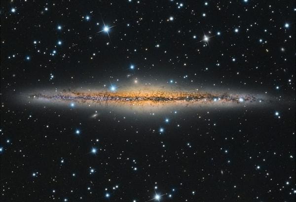 20. Kenarından NGC 891