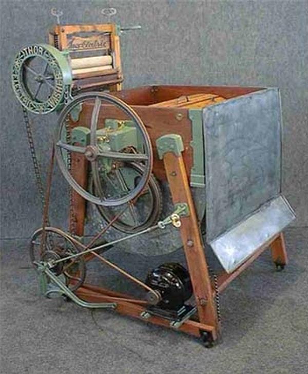 6. 1908 yılında kullanılan çamaşır makinesi & günümüzde kullandığımız bir çamaşır makinesi