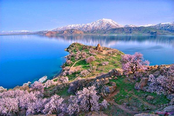 22. Van Gölü, Türkiye