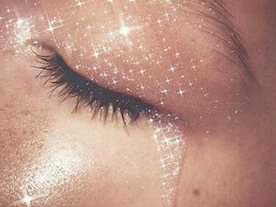 Новинка мейкапа: блестящие спонжи