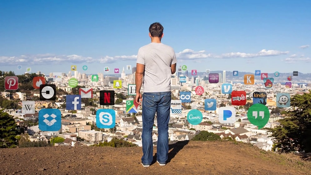 Gelişen Teknoloji ile Avuç İçine Sığar Hale Gelen Şehirler