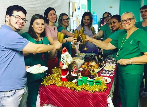 19. Наши смены совсем не подарок: мы можем работать и по праздникам, и по выходным