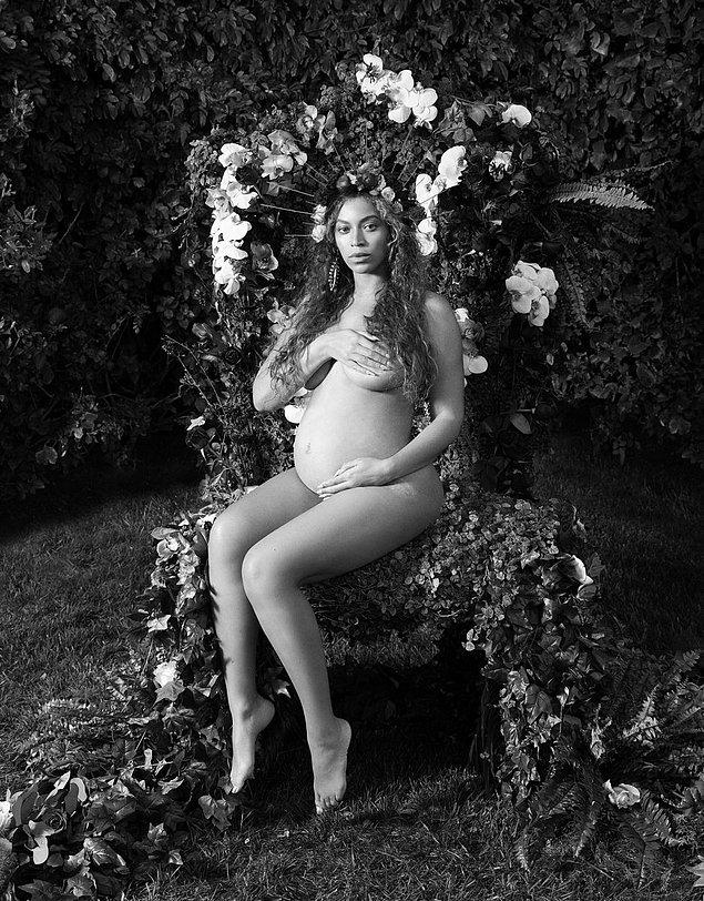 Kısacası; Beyonce'nin Blue Ivy'yi ya kısırlık sorunundan, ya da vücudunun bozulmasından endişe ettiğinden dolayı asla doğurmadığı iddia ediliyor.