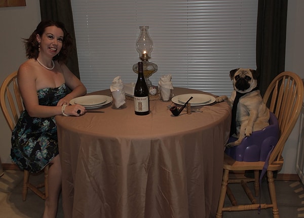 8. Муж уехал, и она решила провести время с замечательным парнем