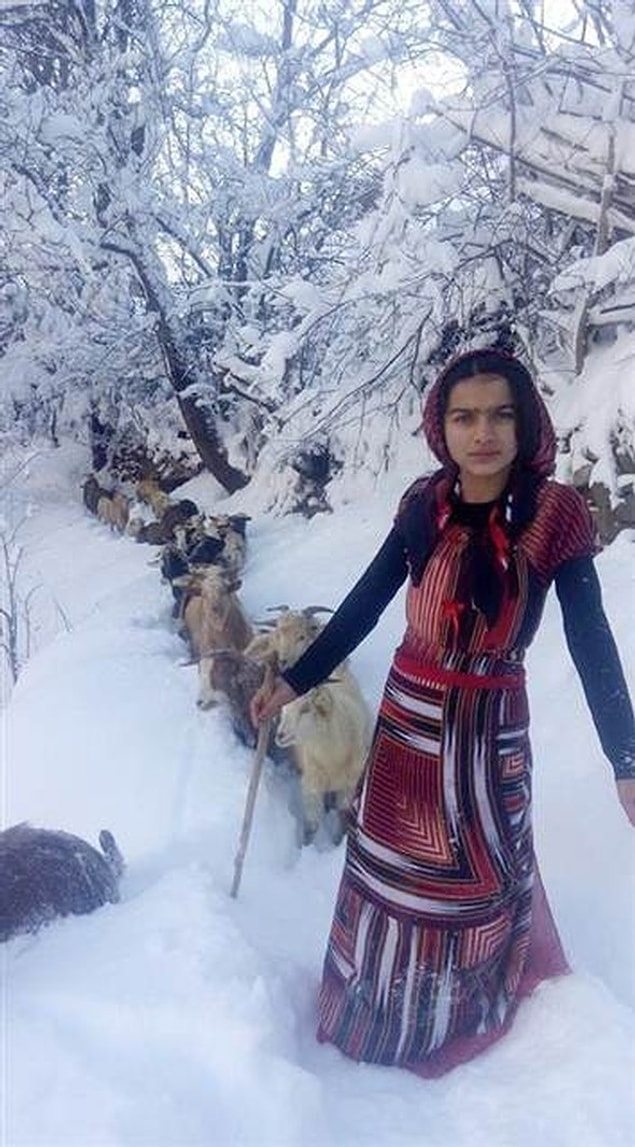 İkizdere ilçesine bağlı Yağcılar köyünde hayvancılıkla geçimini sağlayan Ali Bilgin'in çocukları Hamdu Sena ve 15 yaşındaki Ali Rahman Bilgin keçilerini otlatmaya götürdü.