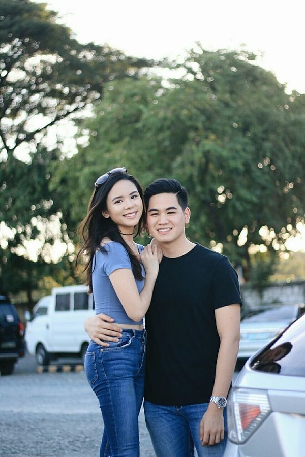 8. «Несмотря на популярность поста, Рико и я останемся все той же чудаковатой парочкой, - сообщает Анника, - Популярны мы или нет, я все-таки люблю эти забавные мелочи, которые он делает, чтобы осчастливить меня».