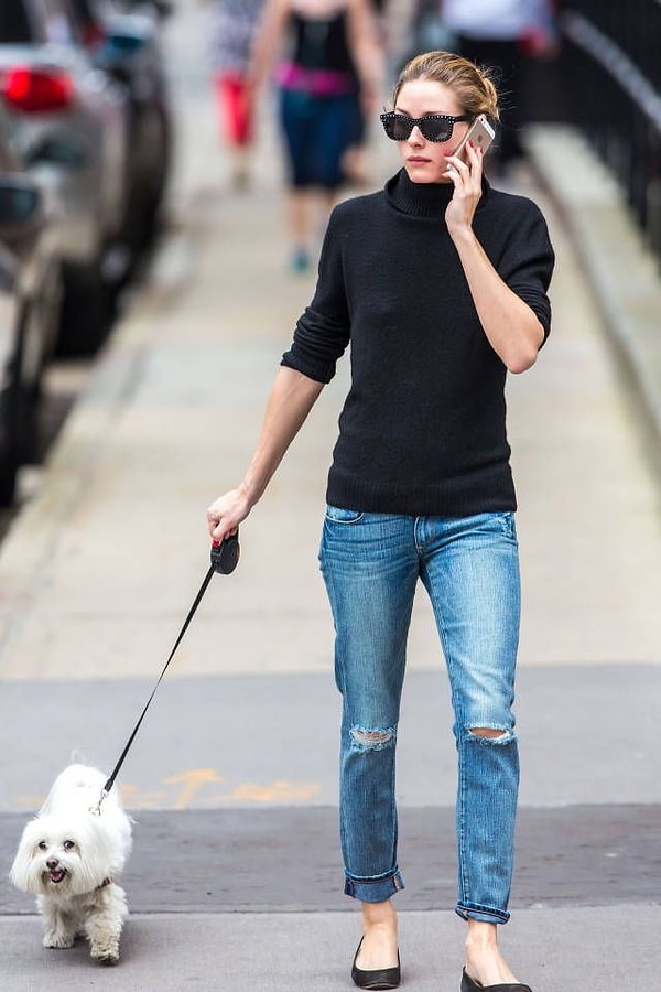 11. Чёрная водолазка