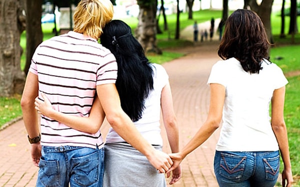 8. Он не вспоминает прошлое