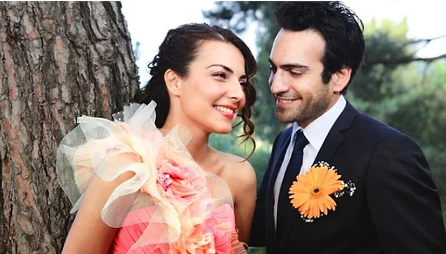 Buğra Gülsoy - Burcu Kara